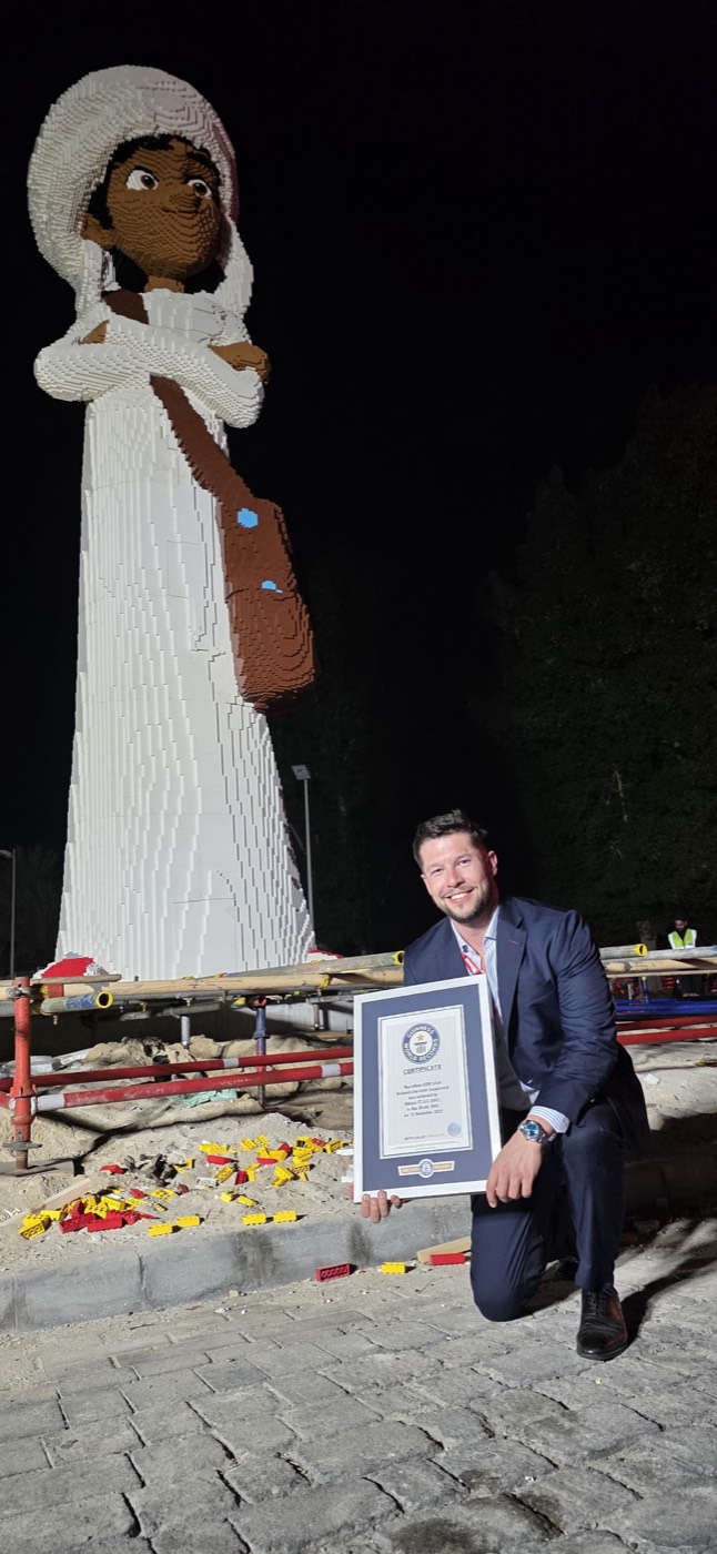 Thomas Hillsdon with a Guinness World Records certificate